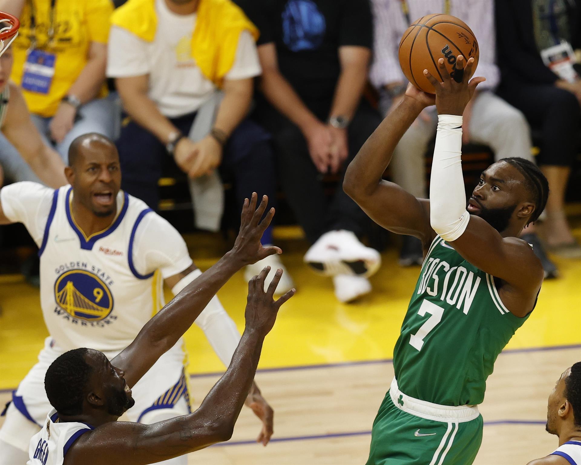 Los Celtics le dieron una lección de resistencia a los Warriors