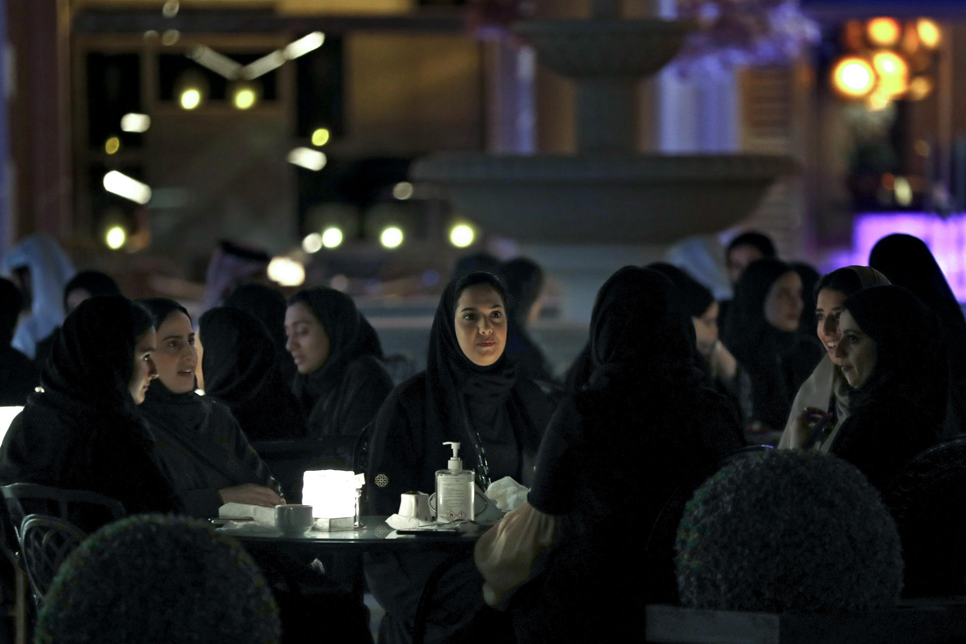 Las mujeres cataríes empiezan a romper las barreras de la discriminación